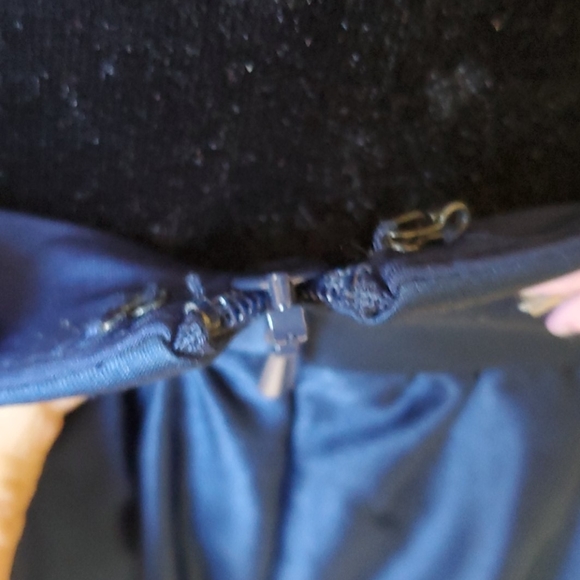 Size 8 2 piece beaded navy satin Aline prom dress with pockets by Rachel Allan - Picture 11 of 13